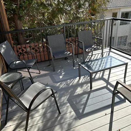 Lakefront Wine Trail Fully Licensed Modern Suite West Kelowna Exterior photo