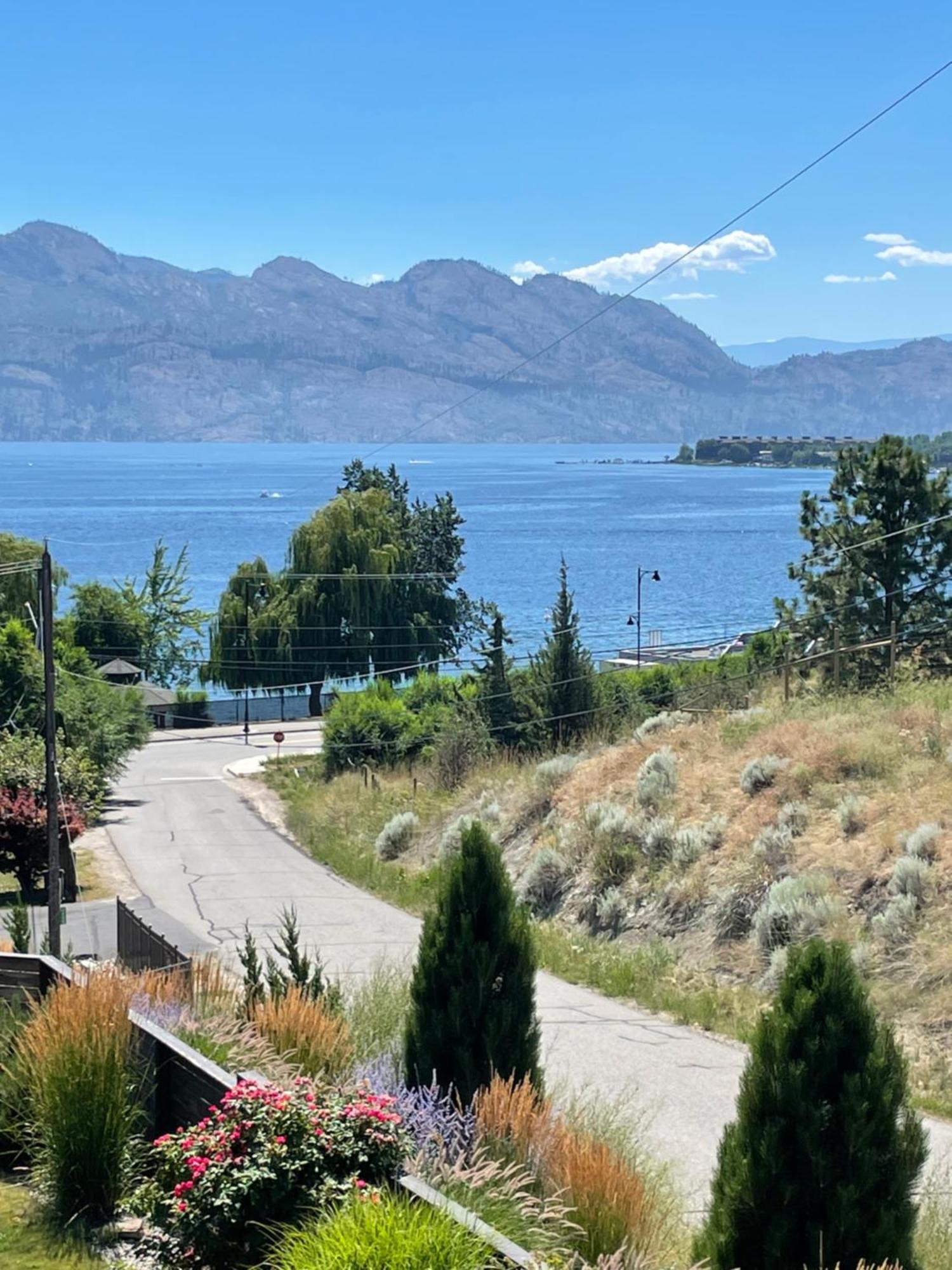 Lakefront Wine Trail Fully Licensed Modern *